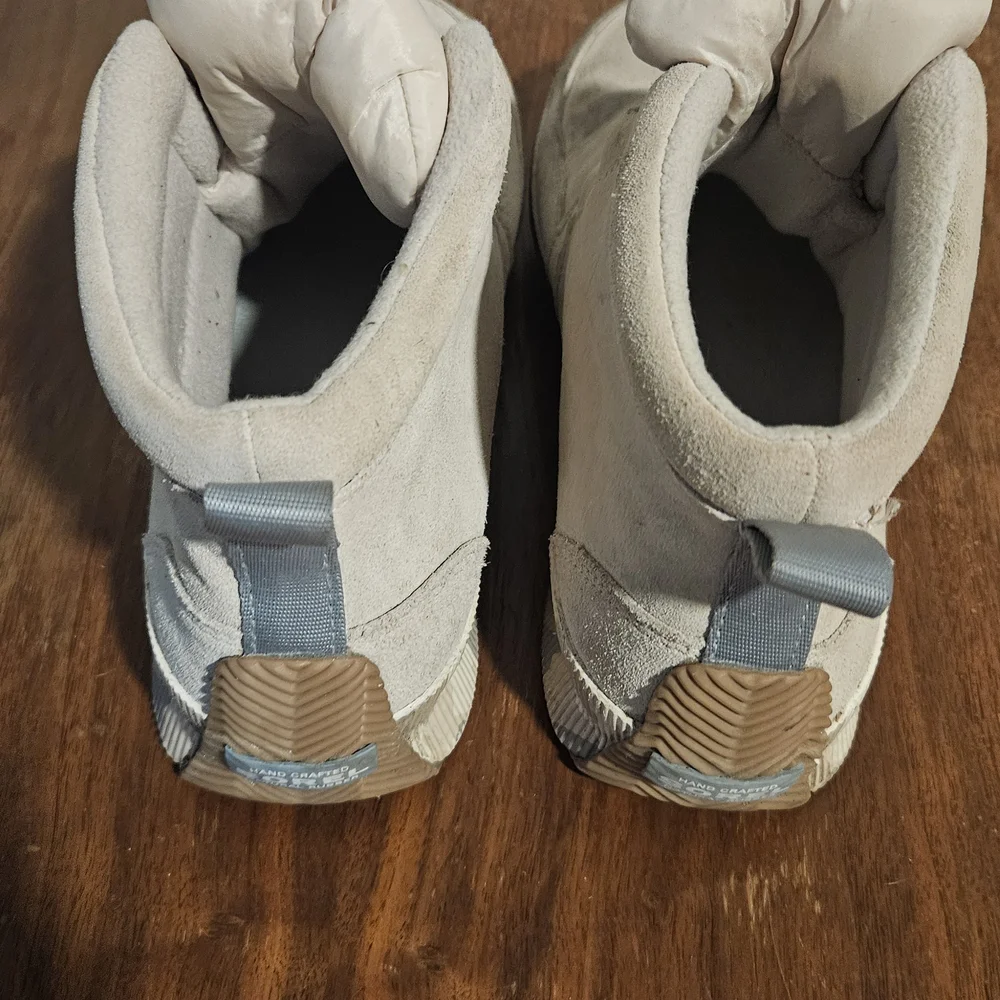 Beige High-Top Sneakers - Picture 5 of 6